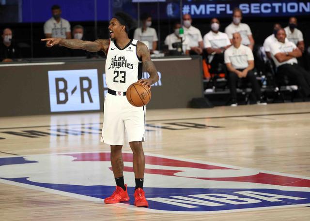 随着这些 随着这些