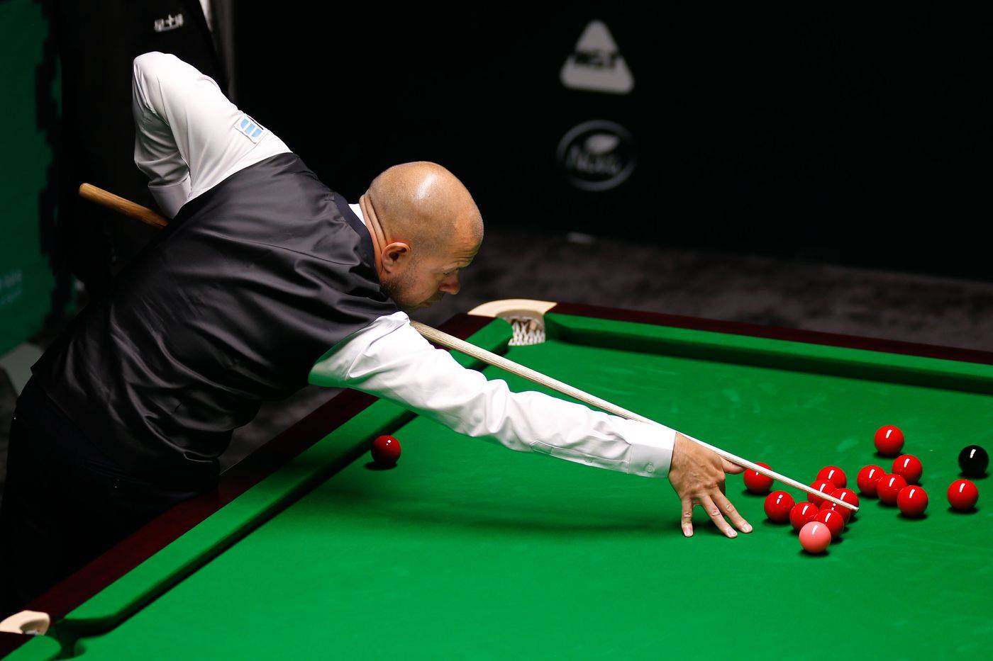 里曾并肩作 里曾并肩作