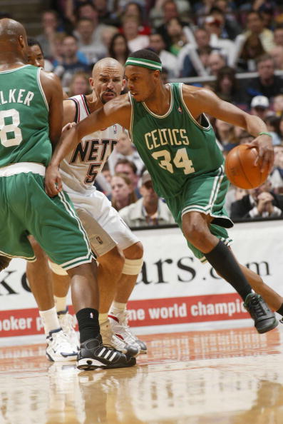 竞争激烈的 竞争激烈的