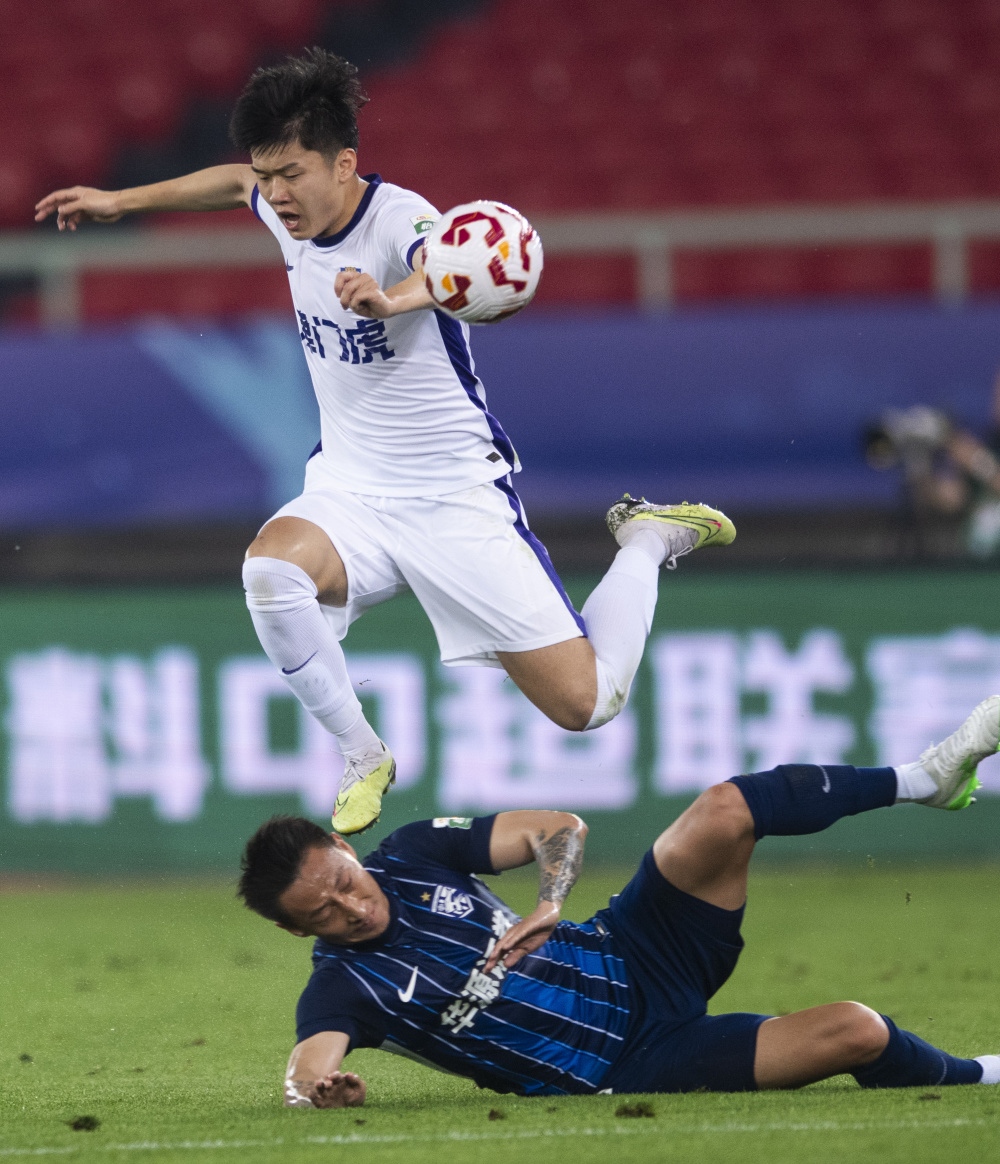 接近球员 接近球员