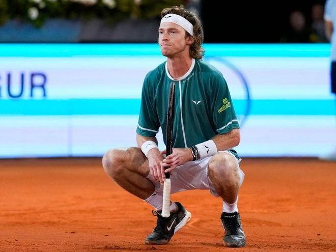 重要新闻事 重要新闻事