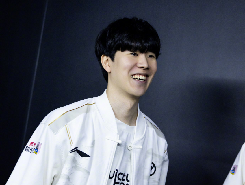 决定比赛胜 决定比赛胜