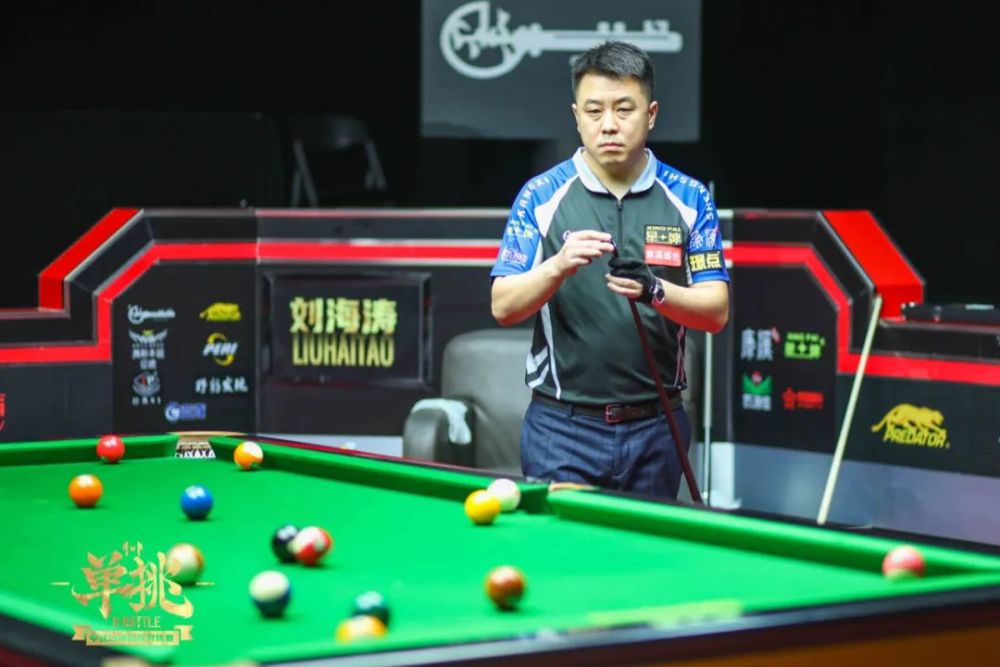 仅仅将球打 仅仅将球打