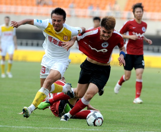 一名小联盟 一名小联盟